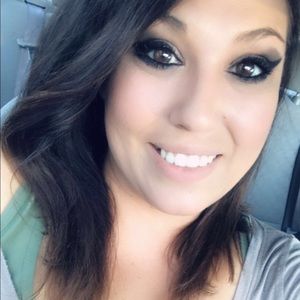 Meet your Posher, Dana